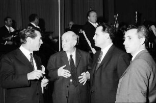 Donaueschingen: Donaueschinger Musiktage; Roman Vlad, H. Strobel, Südwestfunk, Raxach