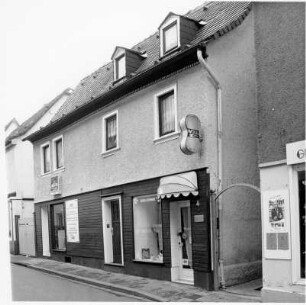 Wohnhaus; Bad Homburg, Waisenhausstraße 4
