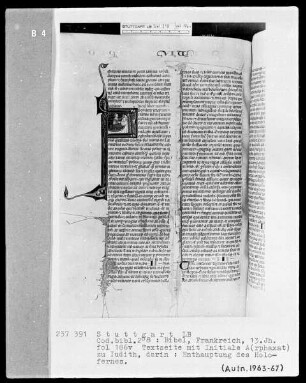 Bibel — Initiale A (rphaxat), darin Enthauptung des Holofernes, Folio 186verso