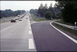 Ausfahrt Süd [West] (Karlsruhe Richtung Stuttgart)