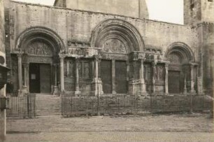 Saint-Gilles. Abteikirche (1101/1200). Portal