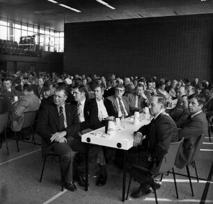 Kreisbauernverband Stormarn: Bad Oldesloe: Stormarnhalle: 34. Kreisbauerntag: Teilnehmer
