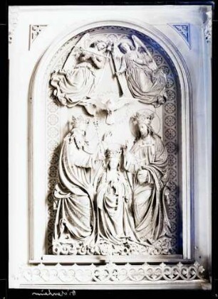 Pfarrkirche; Relief am südlichen Seitenaltar 1500
