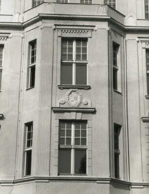 Görlitz, Wilhelmsplatz 1. Wohnhaus (um 1908). Erker