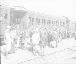 Glasdia vom Bahnhof in "Kiautschou"