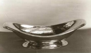 Schale (Kennwort "Elbestrand 608") : Schale (Kennwort "Elbestrand 608"). Silber, getrieben (um 1935; H. Mohr)