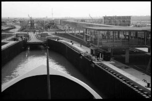 Puttgarden: vom Deck des Fährschiffes auf Bahnhof
