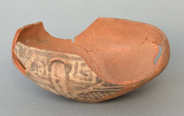 Clay bowl (fragmented)