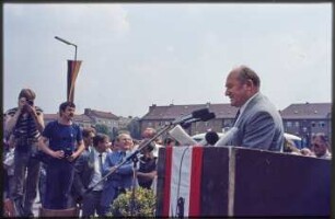 Eröffnung der Autobahnüberbauung Schlangenbader Straße