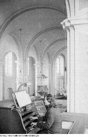 Ralbitz-Rosenthal, Schneeberg, Kirche mit Orgel, März 1952