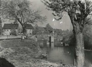 Benndorf. Ortsteilansicht mit Brücke über die Wyhra
