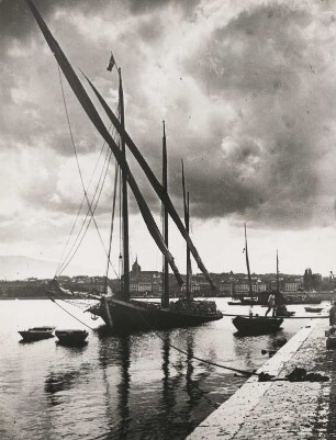 Genf. Schweiz. Boote im Hafen des Genfer Sees. Gewitterstimmung