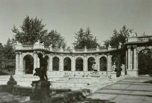 Märchenbrunnen