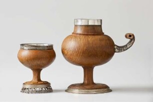 Doppelbecher aus Maserholz, süddeutsch, um 1500