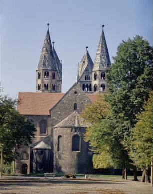 Evangelisch-reformierte Liebfrauenkirche & Ehemalige Kollegiatsstiftskirche Beatae Mariae Virginis