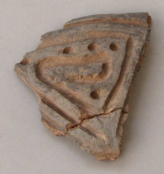 Fragment eines Tongefäßes