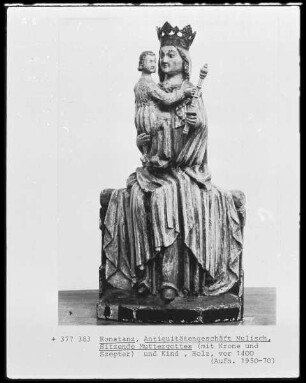 Sitzende Muttergottes (mit Krone und Szepter)