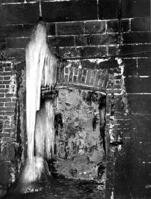 Eubigheimer Tunnel Schutznische Eisbildung