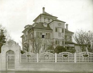 Fischer, Theodor; Reutlingen; Haus E. Gminder - Straßenansicht