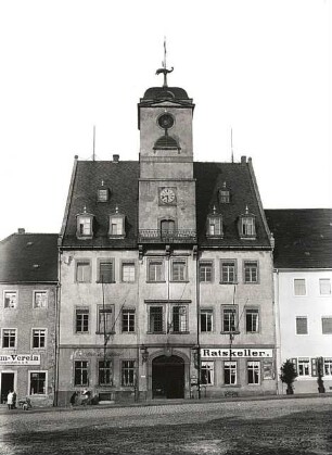 Leisnig, Markt 1. Rathaus (1803). Straßenfront