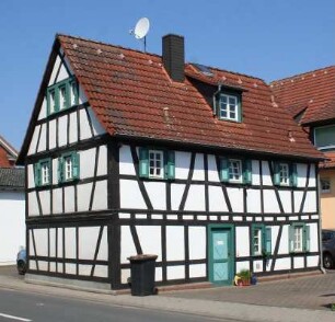 Fachwerkwohnhaus; Dreieich, Dieburger Straße 10
