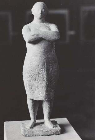 Stehende Bäuerin