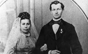 Triebischtal-Taubenheim. Niedermühle, Hochzeitsbild von Gustav Sparmann (1842-1908) und Frau Marie, geb. Kretzschmar, Repro