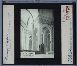 Piacenza, S. Sepolcro : Innenraumansicht