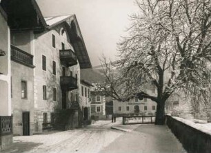 Zell am Ziller. Tirol. Österreich. Winterliche Straße