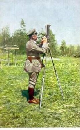 Generaloberst von Linsingen am Scherenfernrohr