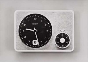 Küchenuhr mit Datum und Kurzzeitmeser "63 / 4801" Batteriewerk "606 / 26 Babylectric" der Kienzle Uhrenfabriken GmbH