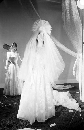 Basel: Brautkleid