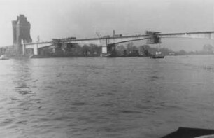 Aufbau der Nibelungenbrücke Worms/Rhein