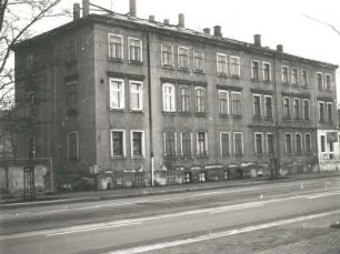 Dresden-Pieschen, Großenhainer Straße 85/87, Doppelwohnhaus (2. H. 19. Jh.). Straßenansicht