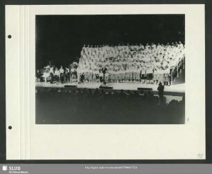 Bergsteigerchor mit Jugendchor und Instrumentalgruppe