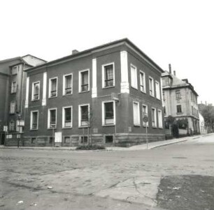 Reichenbach, Albertistraße 36. Wohn- und Geschäftshaus (um 1880). Straßenansicht