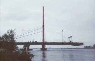 Autobahnbrücke über die Nordelbe (Moorfleetbrücke)/Hamburg