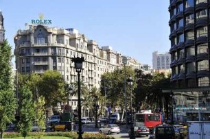 Barcelona - Grünes Zentrum : Bäumen säumen viele Hauptstraßen im Zentrum. Aufgenommen am 16. Oktober 2009 in Barcelona