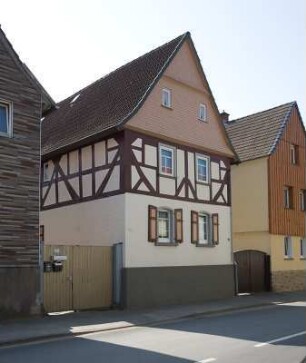 Heuchelheim, Gießener Straße 11