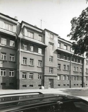 Wurzen, Goethestraße 44/54. Wohnhauszeile (um 1925). Straßenansicht Nummer 44