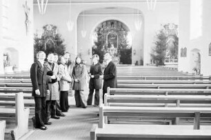 Rheinhausen: Teilnehmer in der Kirche