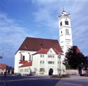 Katholische Pfarrkirche Mariä Himmelfahrt