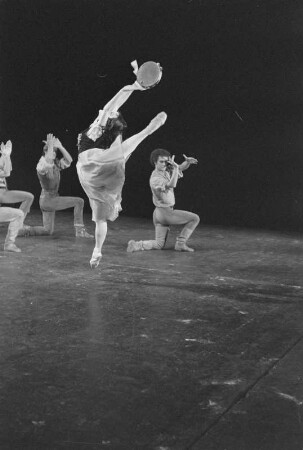 Szenenbilder aus einer Gala-Ballett-Soiree. Deutsche Staatsoper Berlin, 29.01.1972