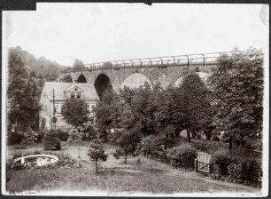 Oelsnitz. Eisenbahnviadukt