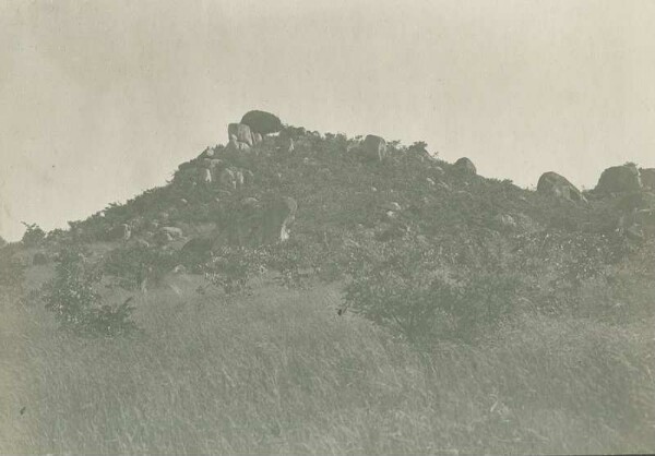 Granite hill Iramba. Kinkunguru - mountain.