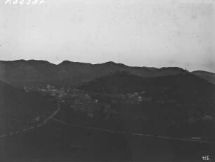 Capdepera : Blick auf die Kleinstadt Capdepera, vermutlich in der Dämmerung fotografiert