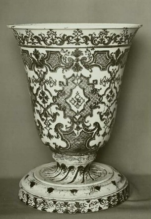 Große Becher-Vase