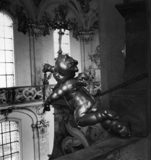 Kinderengel : Kinderengel. Holz, gschnitzt, gefaßt (1756/1757; J. A. Feuchtmayer). Birnau (Uhldingen-Mühlhofen), Wallfahrtskirche Sankt Marien, Galerie