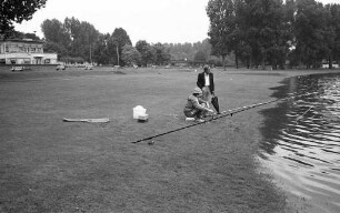 Rheinstrandbad Rappenwört im verregneten Sommer 1981
