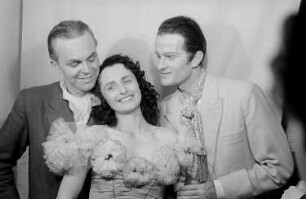 Szenenbilder aus der Oper "Don Pasquale" von Gaetano Donizetti an der Komischen Oper Berlin